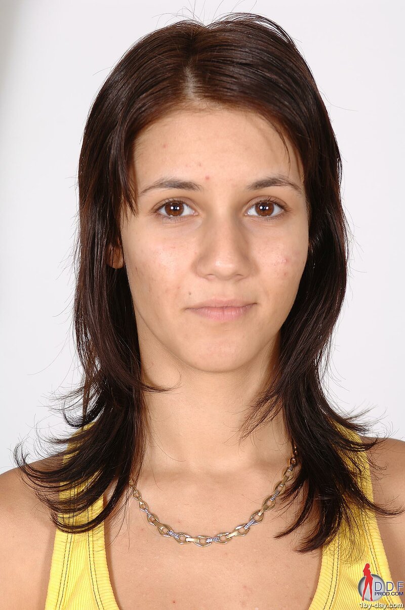 Нина, 22 года, 1 размер груди